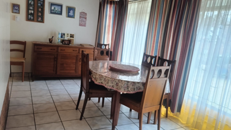 4 Bedroom Property for Sale in Wilkoppies North West